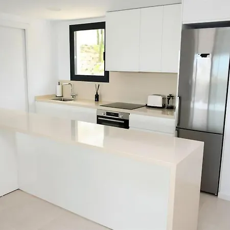 Lägenhet Casa Kerr - Luxury Apt - Sleeps 9 - Los Boliches