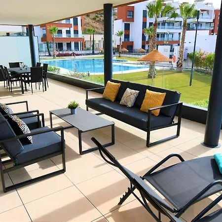 Lägenhet Casa Kerr - Luxury Apt - Sleeps 9 - Los Boliches *