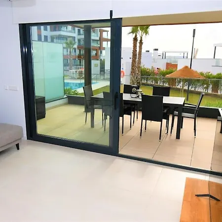 Lägenhet Casa Kerr - Luxury Apt - Sleeps 9 - Los Boliches
