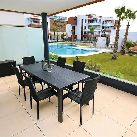 Casa Kerr - Luxury Apt - Sleeps 9 - Los Boliches Lägenhet