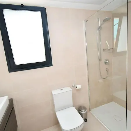 Casa Kerr - Luxury Apt - Sleeps 9 - Los Boliches * 马拉加